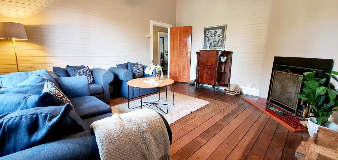 Galway Guest House Gloucester Bagian luar foto